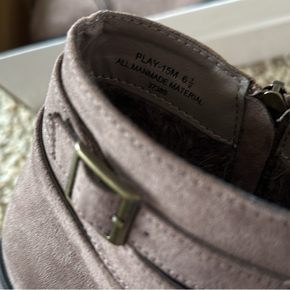 ✨Bamboo grayish taupe ankle boots with original box - Picture 5 of 7